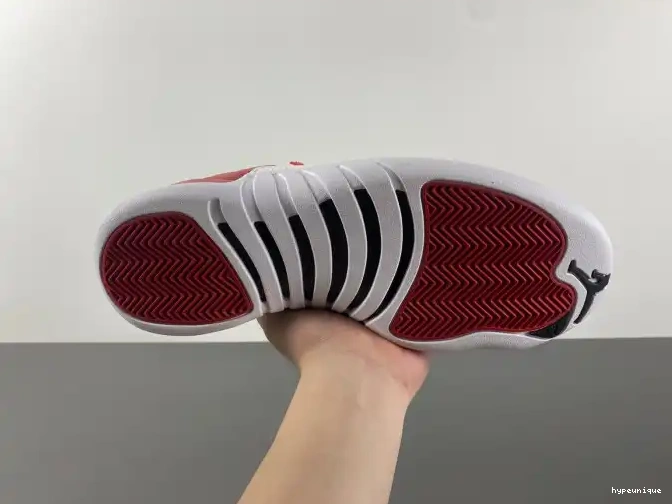 HYPE Jordan Air 130690-600 12 Alternate 0425